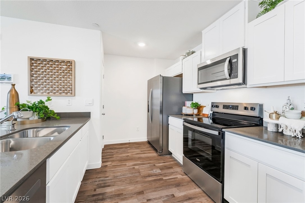 903 Rosy Starling Street - Photo 13