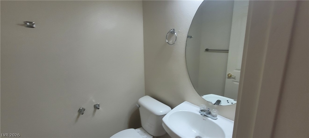7728 Villa De La Paz Avenue - Photo 32