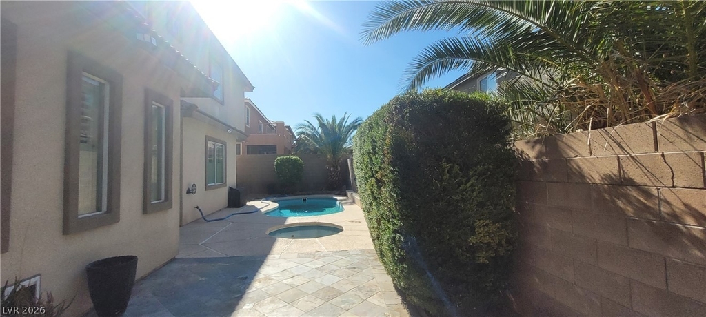 7728 Villa De La Paz Avenue - Photo 16