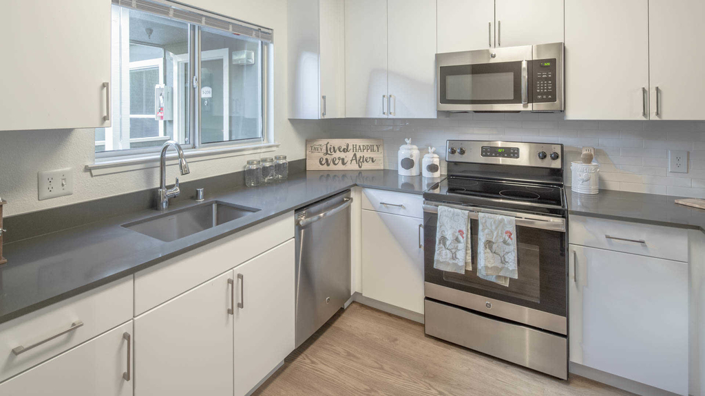 850 Davit Ln. - Photo 7