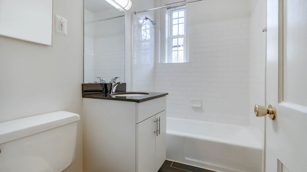 4850 Connecticut Ave. Nw - Photo 17