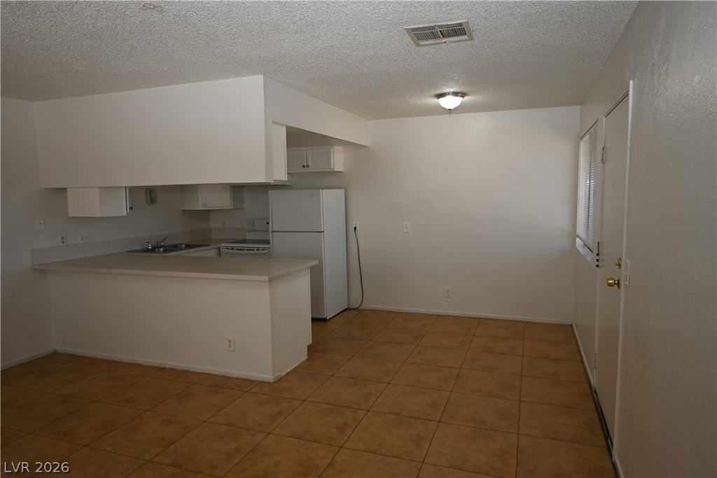 302 Eastminister Court - Photo 7