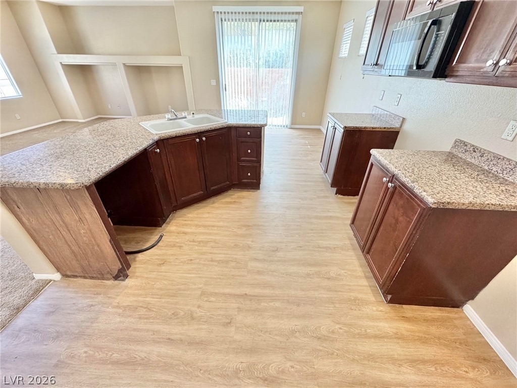 8121 Retriever Avenue - Photo 4