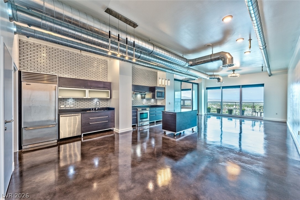 200 Hoover Avenue - Photo 3