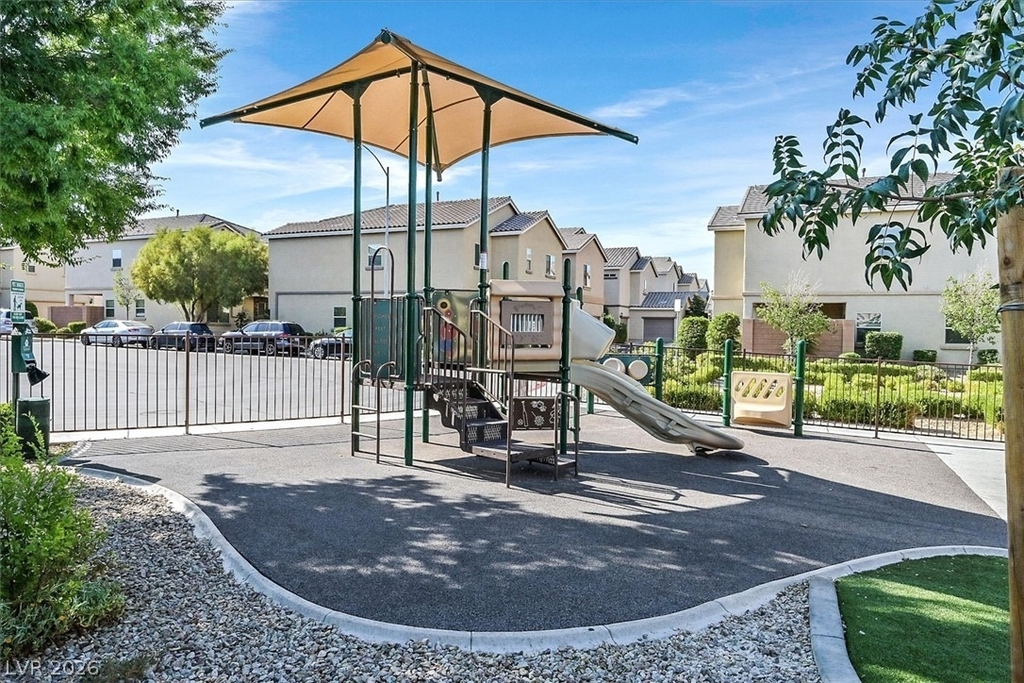 9599 Vega Carpio Avenue - Photo 24