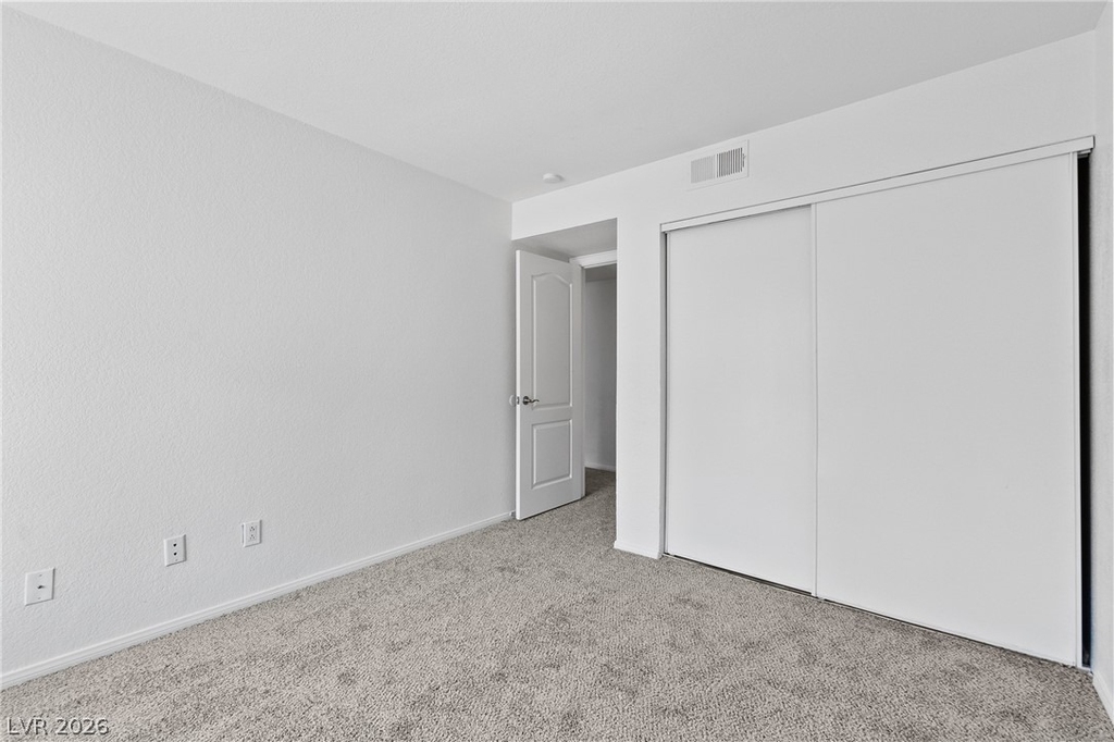 9325 W Desert Inn Road - Photo 15