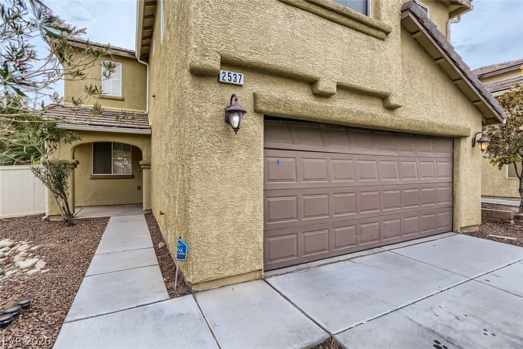 2537 Begonia Valley Avenue - Photo 24