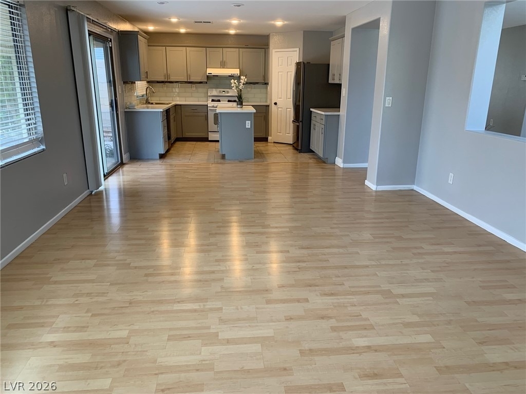 9933 W Diablo Drive - Photo 9