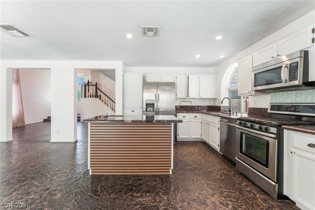 3024 Cloverbrook Street - Photo 2