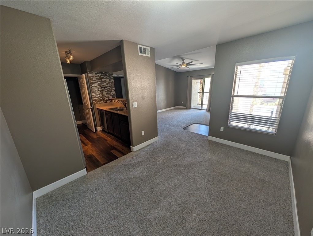 8000 W Badura Avenue - Photo 17