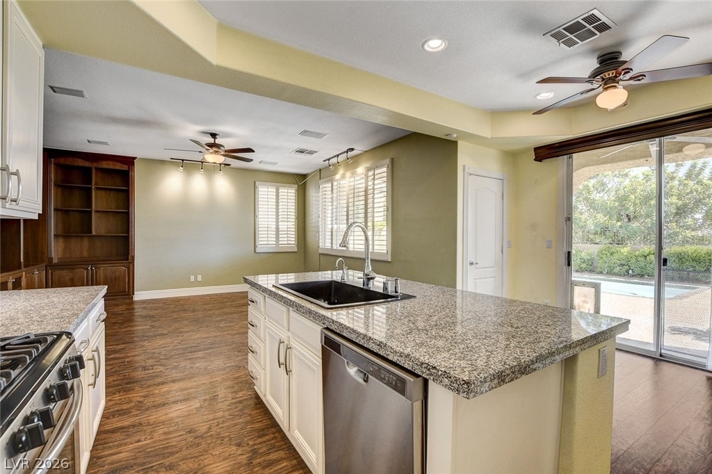 408 Silver Prairie Court - Photo 22