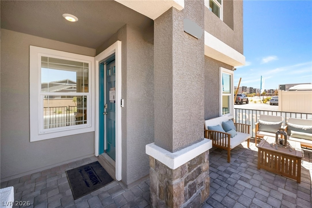 914 Rosy Starling Street - Photo 0