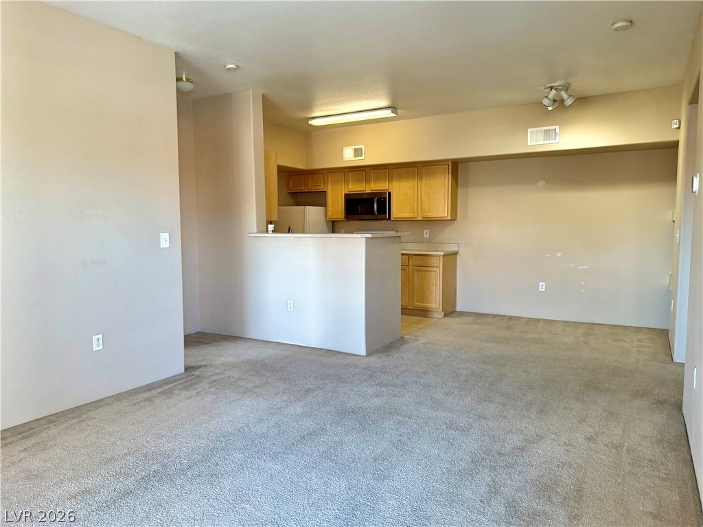 2615 W Gary Avenue - Photo 2