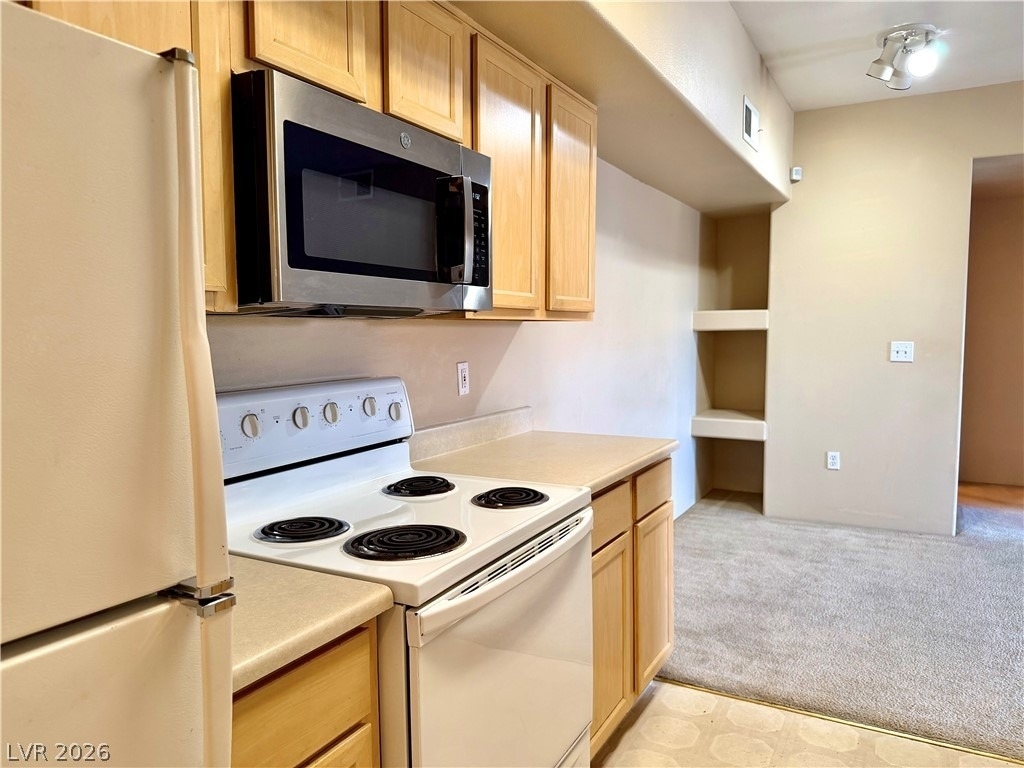 2615 W Gary Avenue - Photo 9