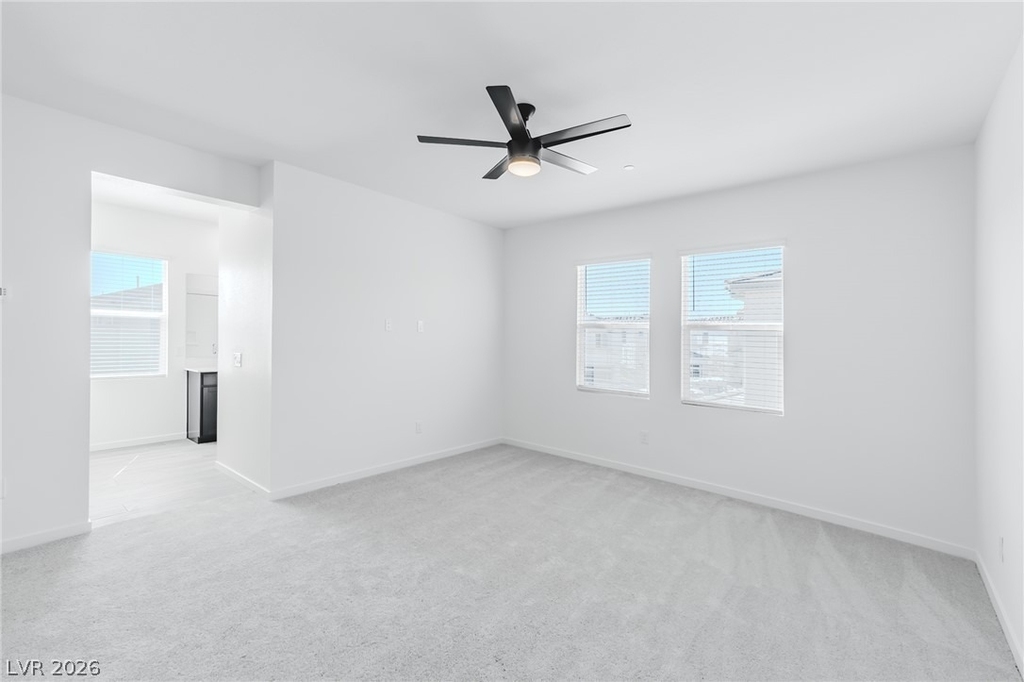 9927 Kimura Hills Avenue - Photo 15