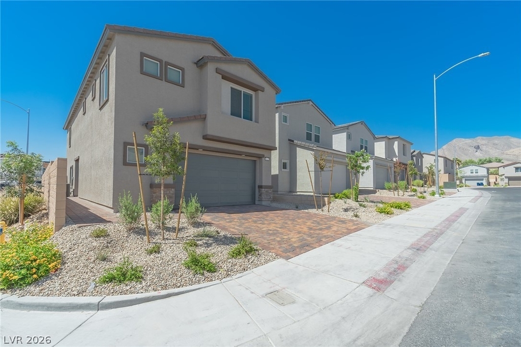 9927 Kimura Hills Avenue - Photo 2
