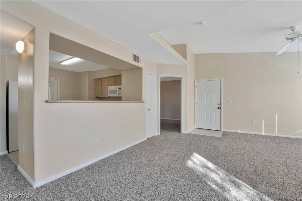 8000 Badura Avenue - Photo 4