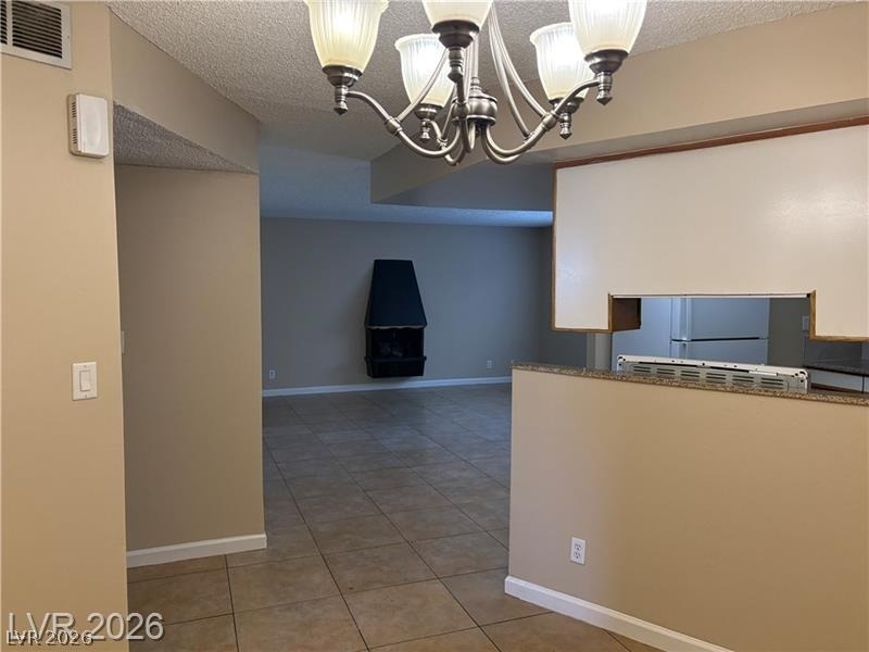 2080 Karen Avenue - Photo 6