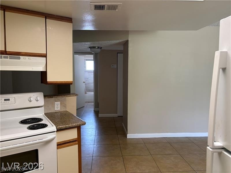 2080 Karen Avenue - Photo 10