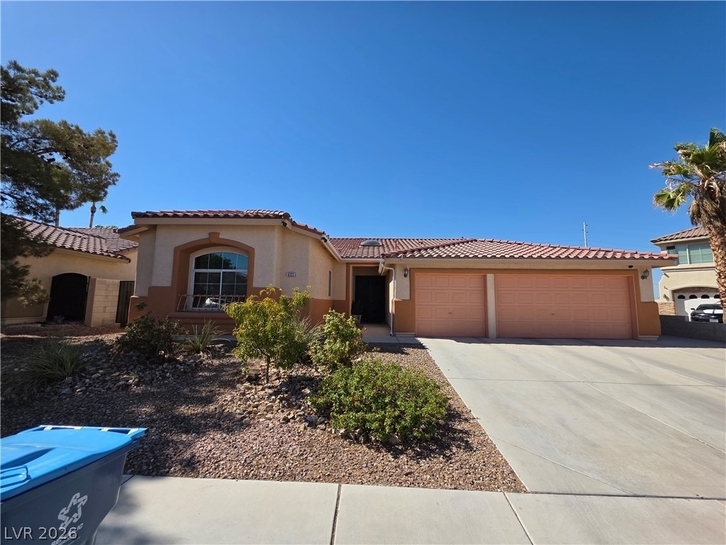 6323 Mahogany Peak Avenue - Photo 2