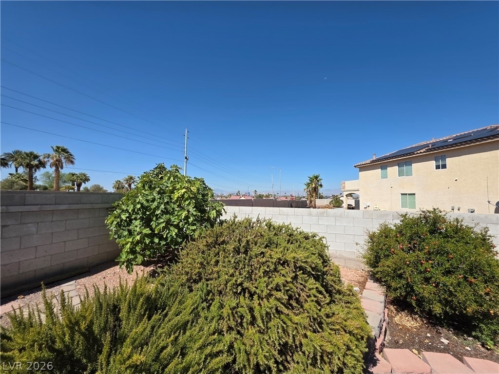 6323 Mahogany Peak Avenue - Photo 20