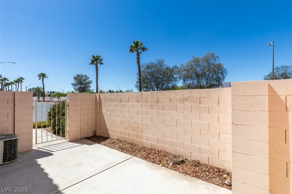 8476 Indigo Sky Avenue - Photo 4