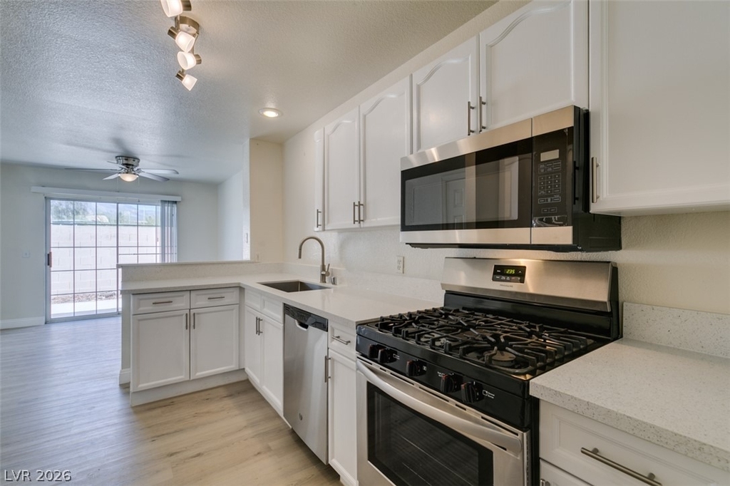 8476 Indigo Sky Avenue - Photo 20