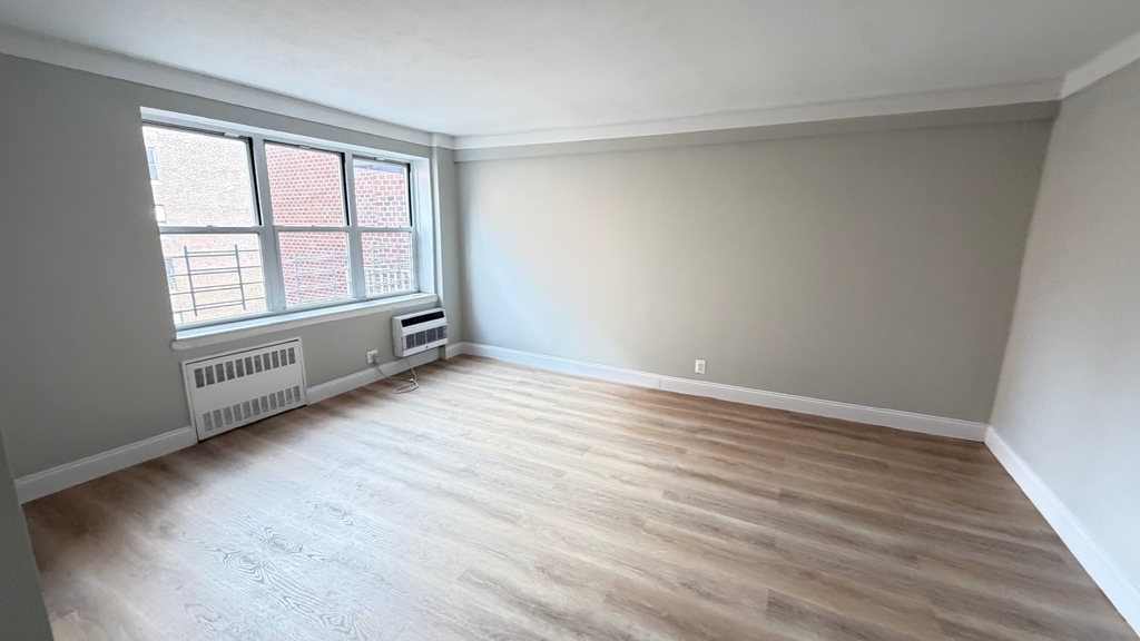 83-33 118th Street - Photo 6