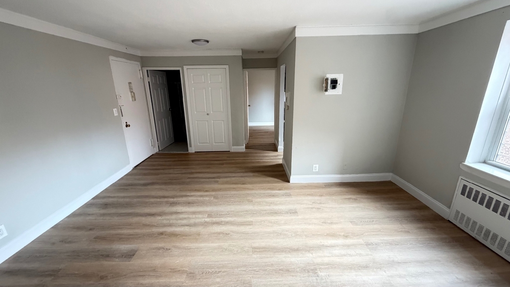 83-33 118th Street - Photo 11