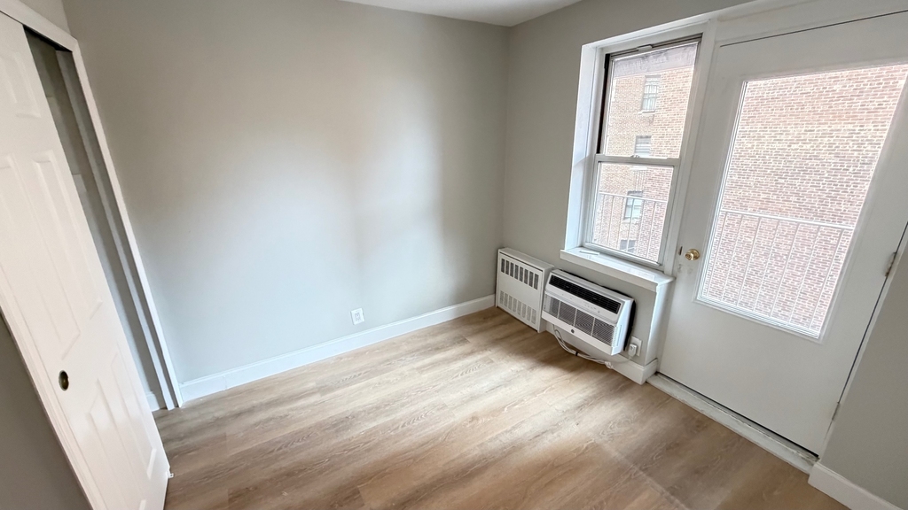 83-33 118th Street - Photo 16