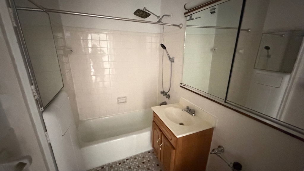 83-33 118th Street - Photo 13