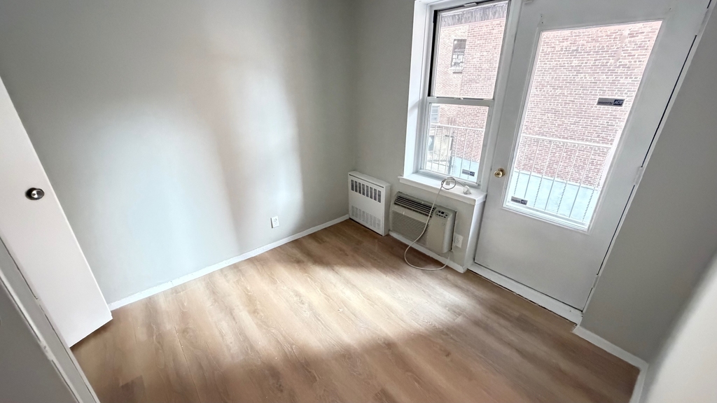 83-33 118th Street - Photo 16