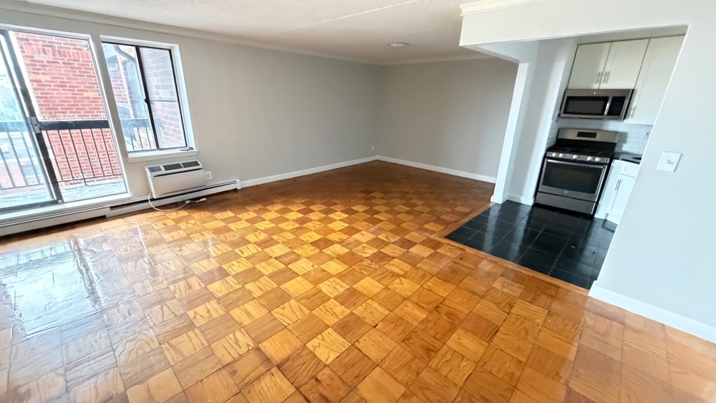 140-16 34th Avenue - Photo 3