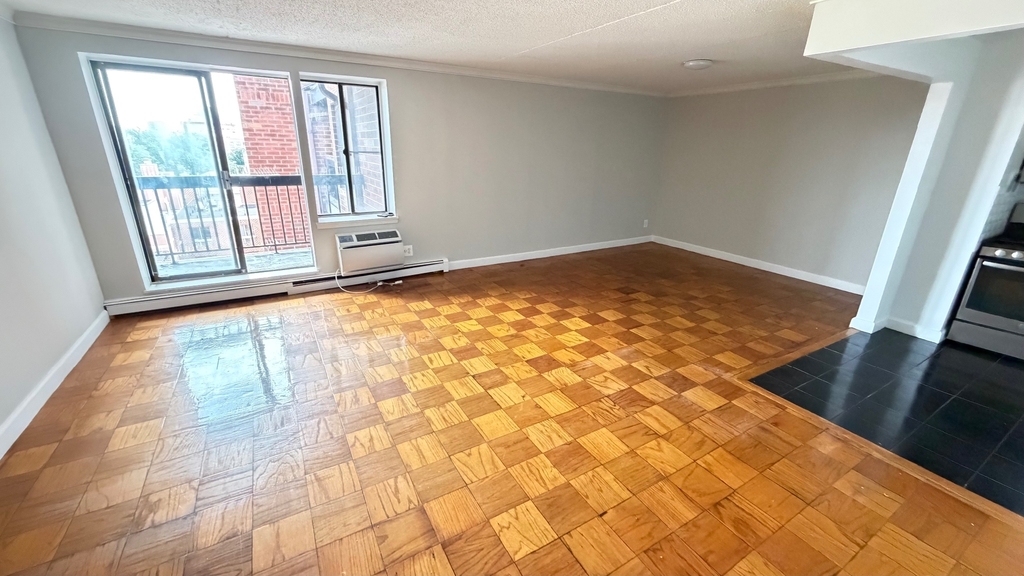 140-16 34th Avenue - Photo 2