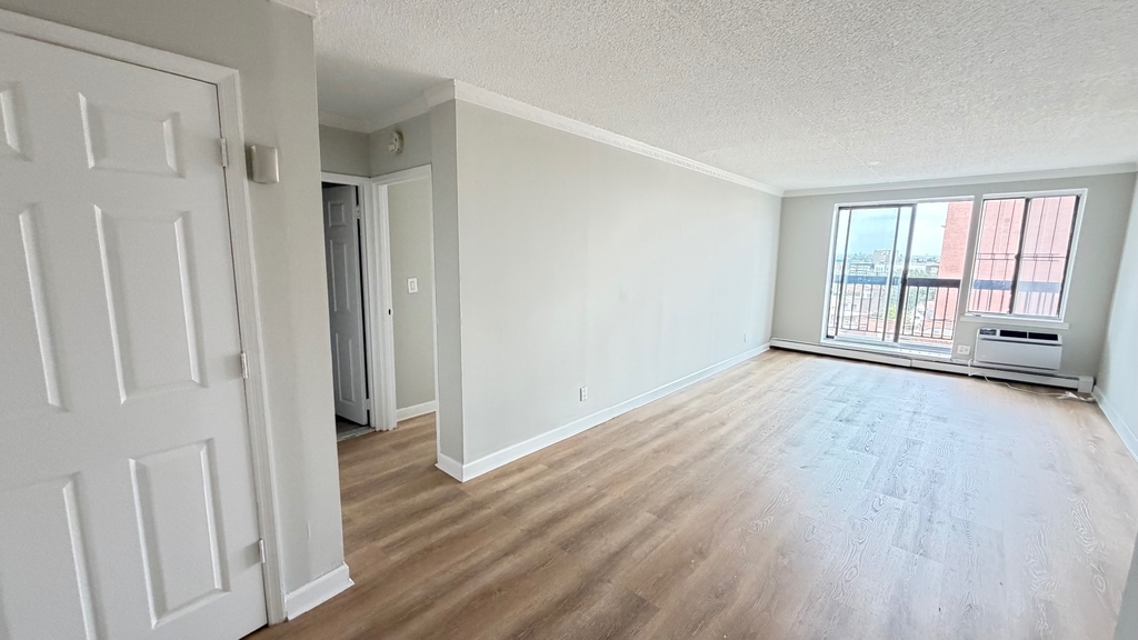 140-16 34th Avenue - Photo 3