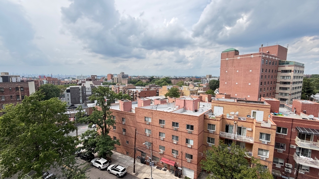 140-16 34th Avenue - Photo 9