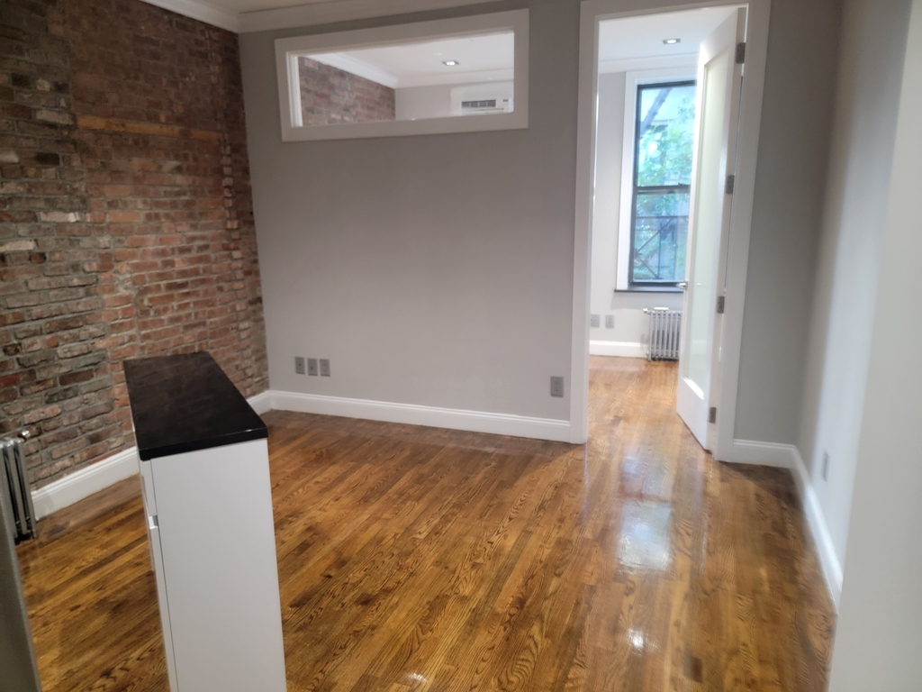 248 Mott Street - Photo 2