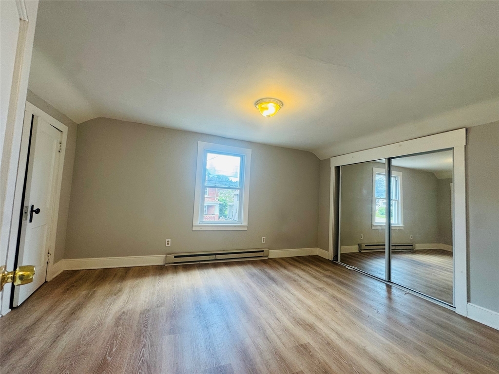 113 Hayes - Photo 9