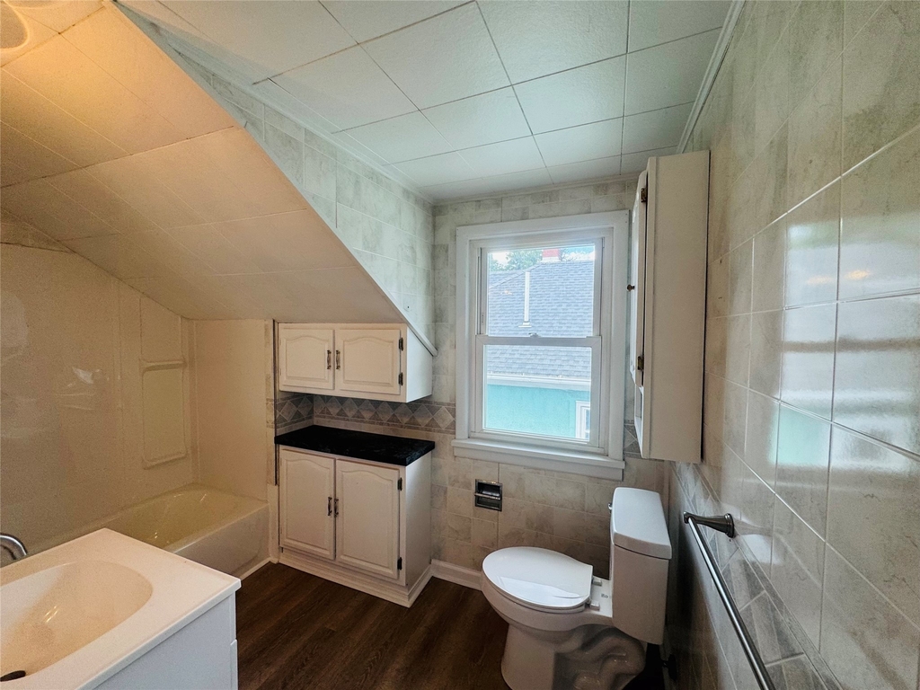 113 Hayes - Photo 11