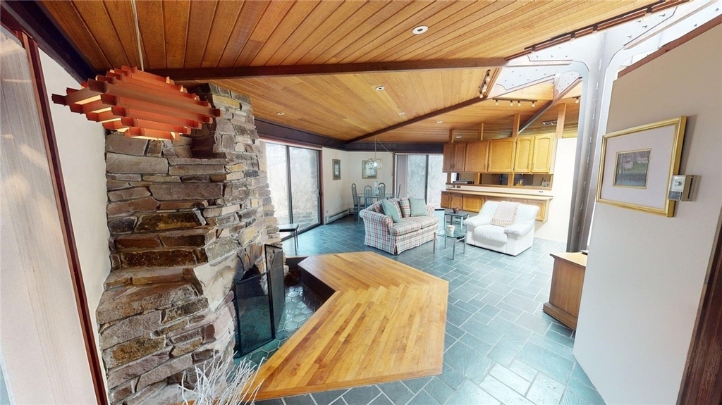 200 Steele Road - Photo 4
