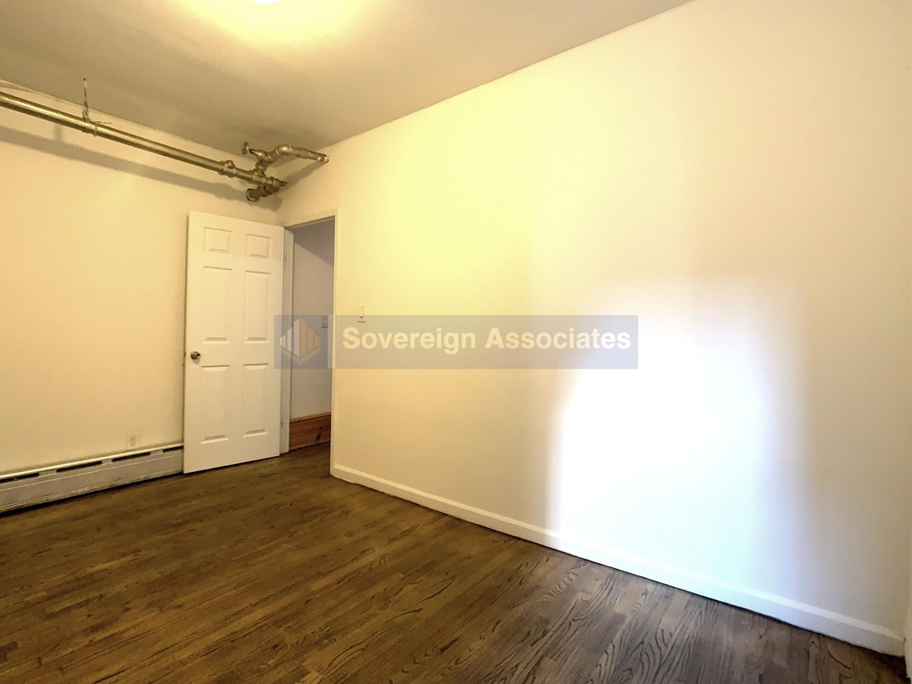 186 Claremont Avenue - Photo 10