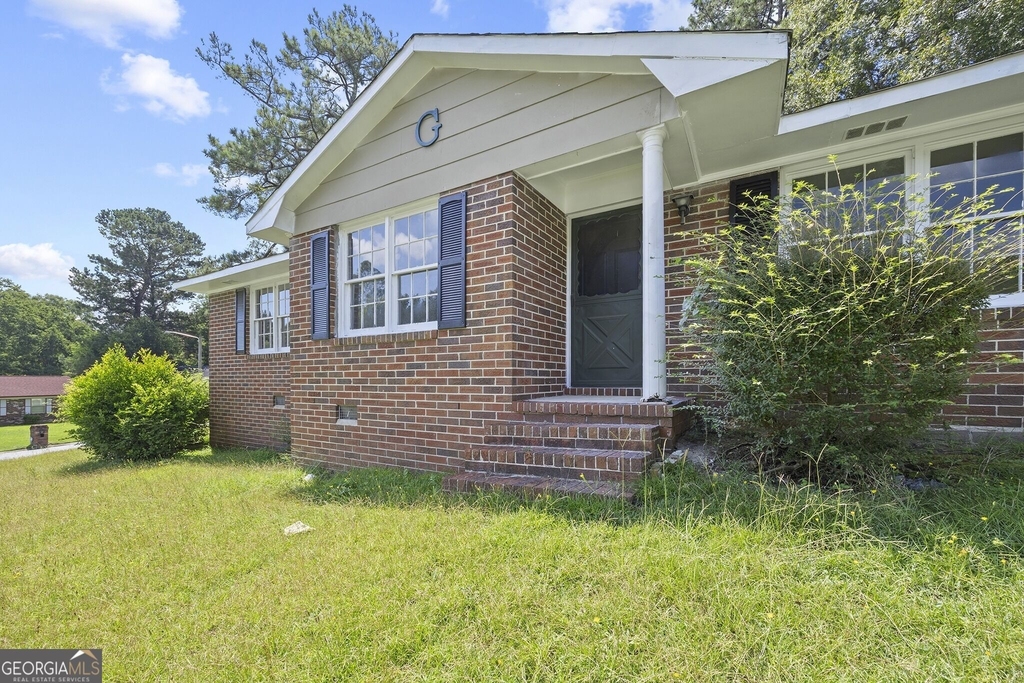 2260 Arrowwood Drive - Photo 2