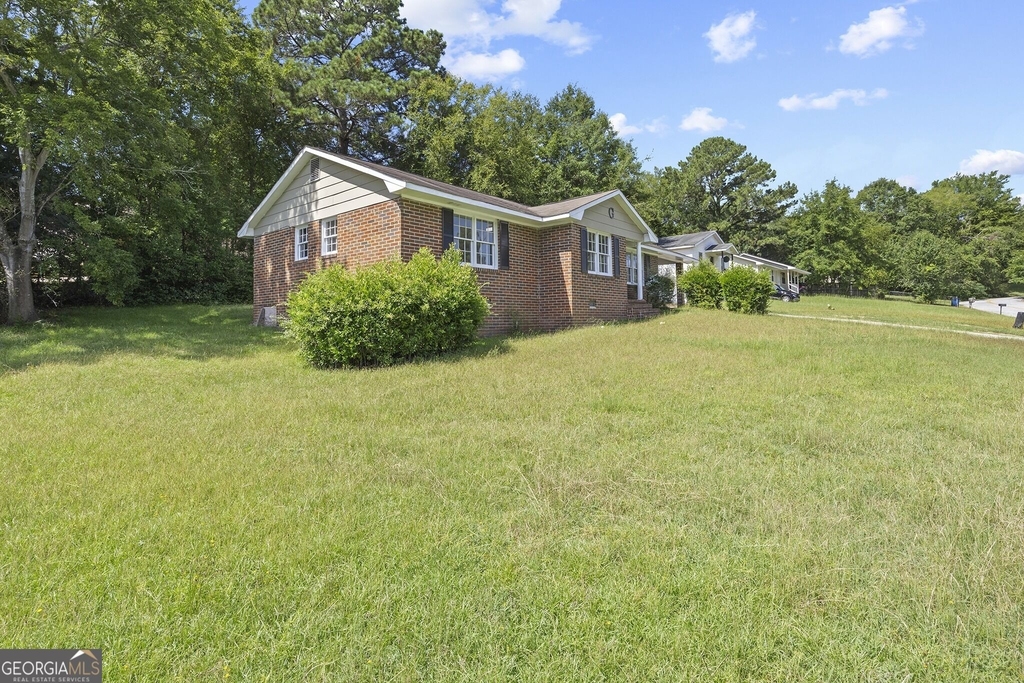 2260 Arrowwood Drive - Photo 3