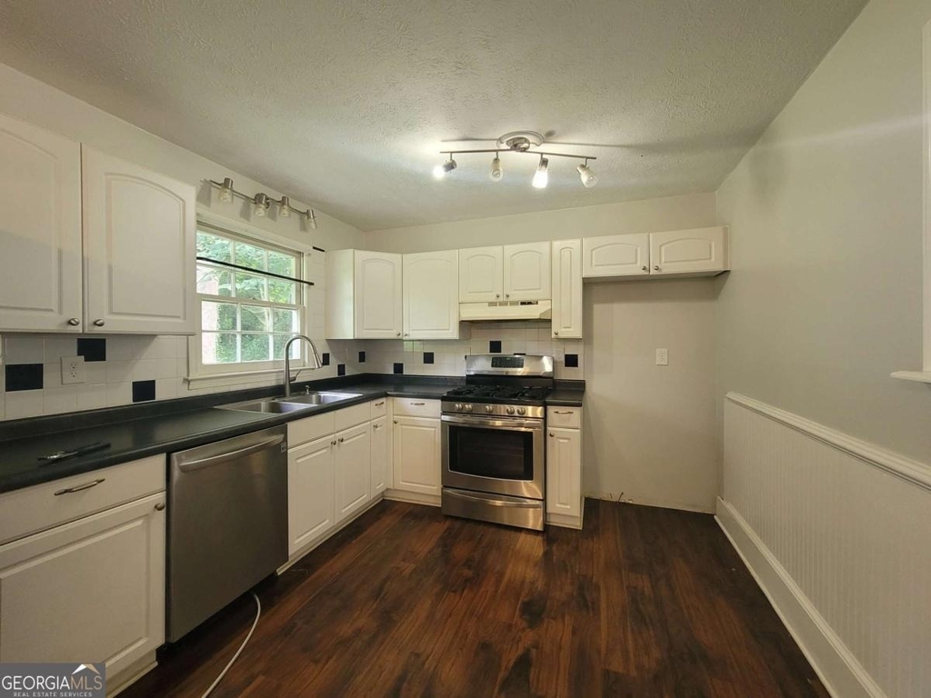 4641 Lucerne Valley Road - Photo 3