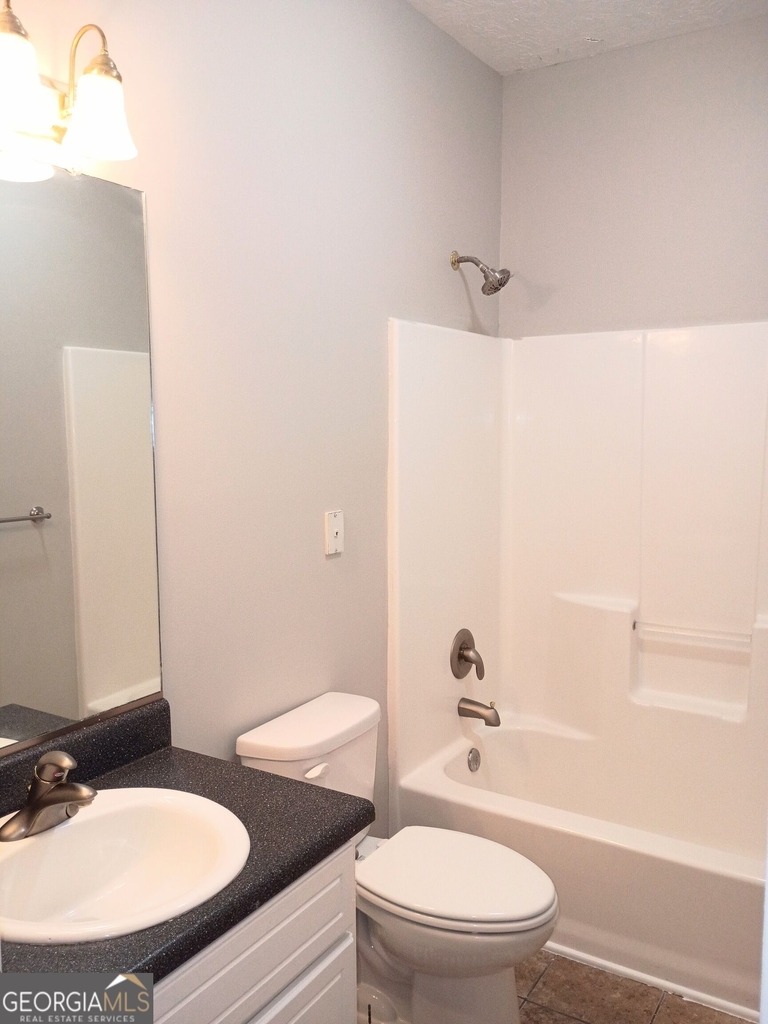 814 11th Street - Photo 9