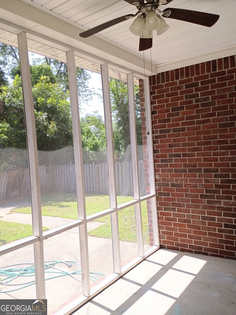 814 11th Street - Photo 22