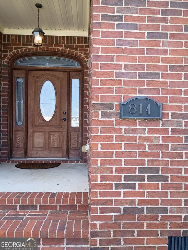 814 11th Street - Photo 1