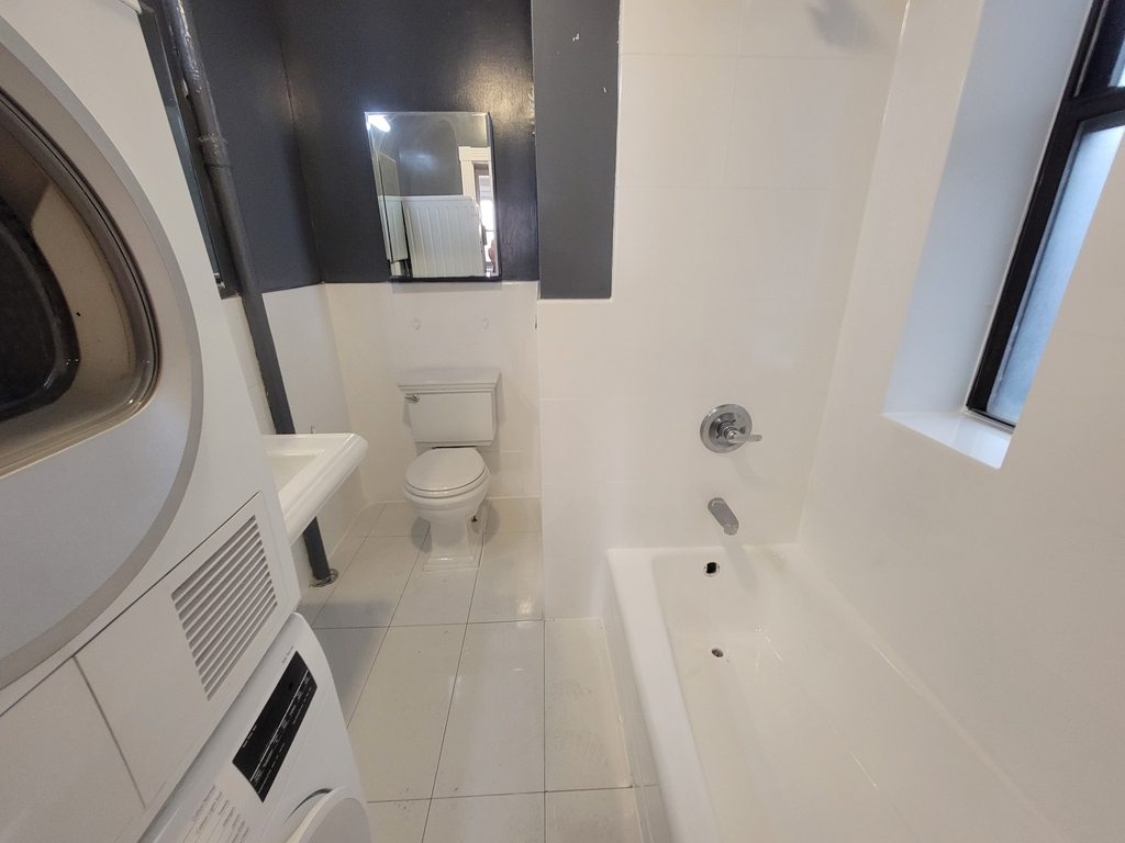 219 East 23rd Street - Photo 3