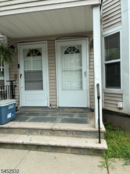 155 Fairview Ave - Photo 0