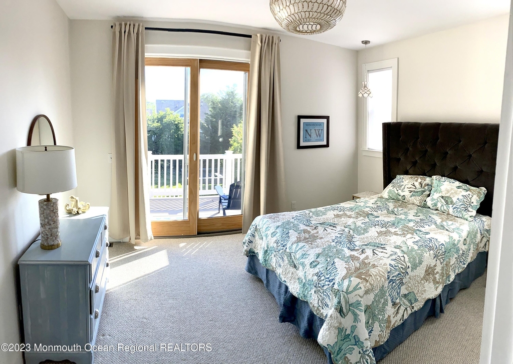 447 E Main Street - Photo 5
